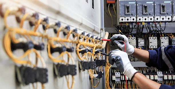 Professional Electrician technician working in Franklin, IN